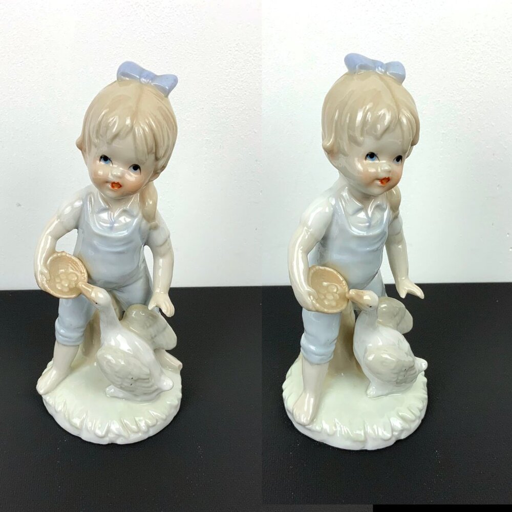 Vintage 1970s - 80s Porcelain Figurine "Girl with Goose" Royal Crown Japan - Picture 3 of 16